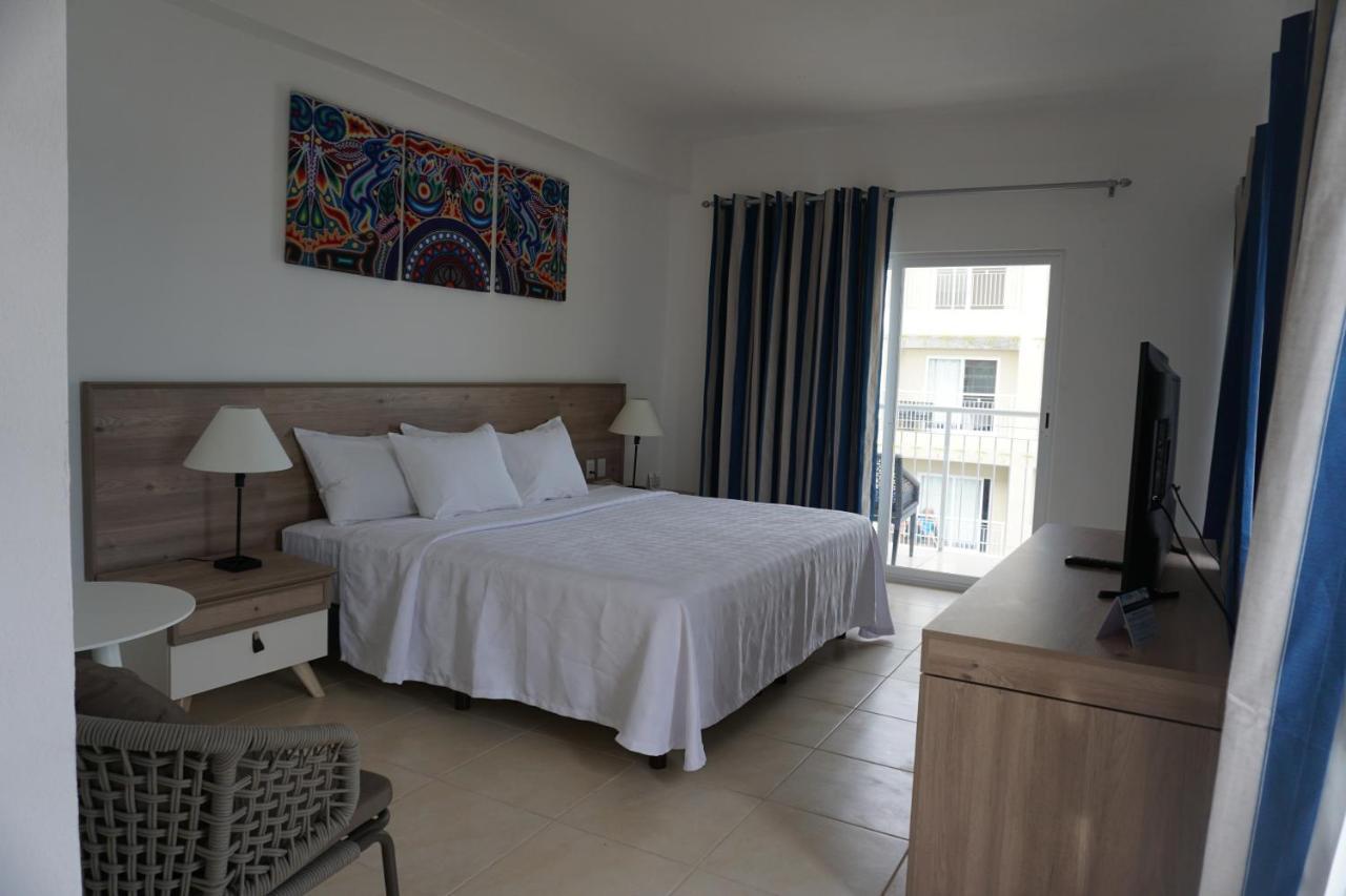 Decameron La Marina Guayabitos, Ramada All-Inclusive Resort 瓜亚比托斯 外观 照片