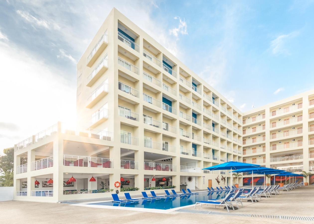 Decameron La Marina Guayabitos, Ramada All-Inclusive Resort 瓜亚比托斯 外观 照片